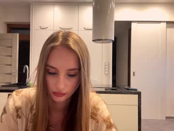 Lalablum Chaturbate stream image from February 06, 2025