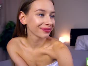 Normadownton Chaturbate stream image from February 06, 2025
