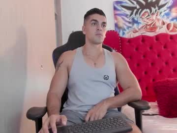 Axel_Winters Chaturbate stream image from February 06, 2025