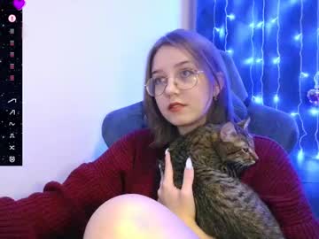 Cutie_Vikkie Chaturbate stream image from February 06, 2025