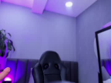 Elisa_Castrillon Chaturbate stream image from February 06, 2025