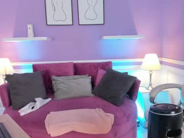 Emma__Walkerr_ Chaturbate stream image from February 06, 2025