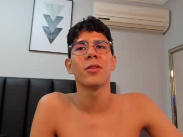 Eon_Skydreams Chaturbate stream image from February 06, 2025