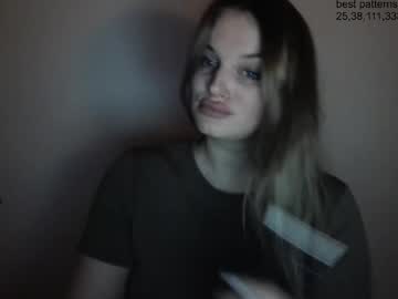Foxfrromearth Chaturbate stream image from February 06, 2025