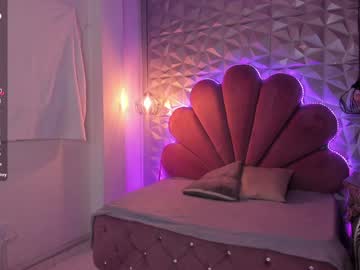 Meraki_Fraise Chaturbate stream image from February 06, 2025