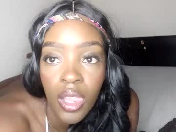 Nahomy_Smiith Chaturbate stream image from February 06, 2025