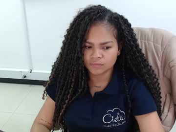 Karlaebony_Cg Chaturbate stream image from February 06, 2025