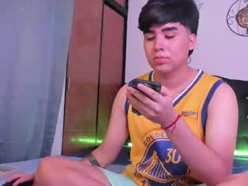 Amon_Kyle Chaturbate stream image from February 07, 2025