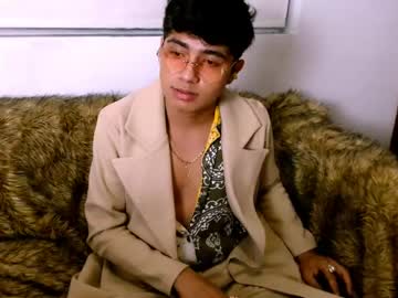 Adrianluxe Chaturbate stream image from February 07, 2025