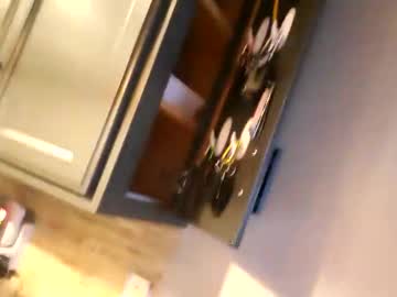 Hungryluver Chaturbate stream image from February 07, 2025
