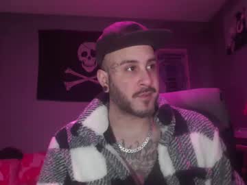 Dabirdfree Chaturbate stream image from February 07, 2025