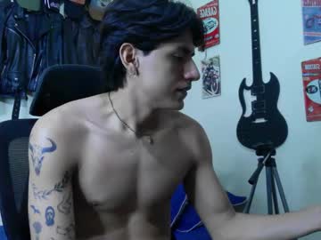 Crisrocker_80s Chaturbate stream image from February 07, 2025