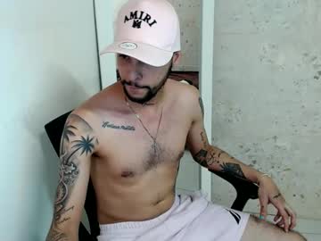 Elkoki_40 Chaturbate stream image from February 07, 2025