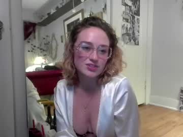 Madomoiselle Chaturbate stream image from February 07, 2025