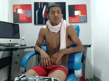 Alejandro_Cazas21 Chaturbate stream image from February 07, 2025