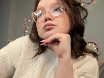 Alllis0nkissaa Chaturbate stream image from February 07, 2025