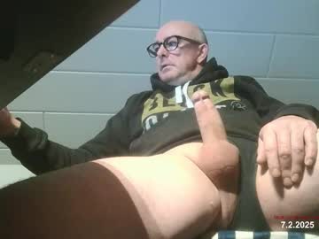 Slutiam Chaturbate stream image from February 07, 2025