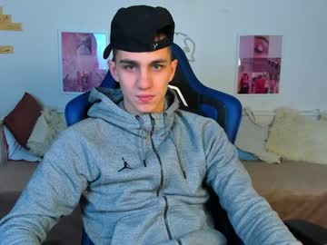 Frank_Mooree Chaturbate stream image from February 07, 2025