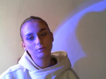 Adele_Amore Chaturbate stream image from February 07, 2025
