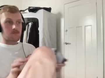 Pancakerollxo Chaturbate stream image from February 07, 2025