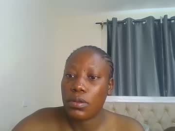 Blueberry_D Chaturbate stream image from February 07, 2025