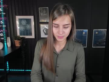 Charmbianca Chaturbate stream image from February 07, 2025