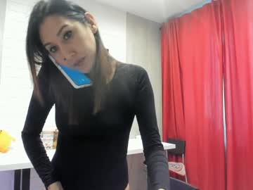 Skarlettforeve Chaturbate stream image from February 07, 2025