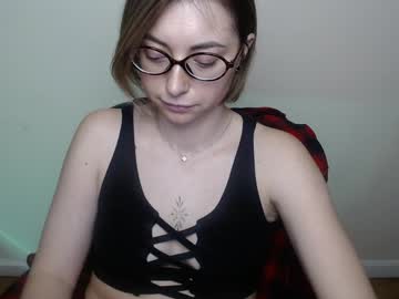 Adellvai_ Chaturbate stream image from February 07, 2025