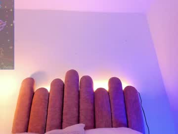 Hannagray22 Chaturbate stream image from February 07, 2025