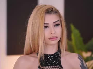 Skinnyblondiie Chaturbate stream image from February 07, 2025