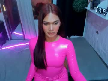 Sashahuwanna Chaturbate stream image from February 07, 2025