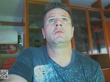 Awwwsocutehappynew Chaturbate stream image from February 07, 2025