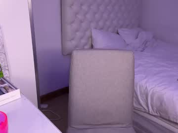 Witches_Curves Chaturbate stream image from February 07, 2025