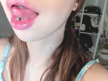 Yumm__ Chaturbate stream image from February 07, 2025