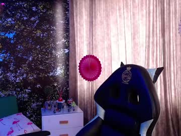 Laurabrunetter Chaturbate stream image from February 07, 2025
