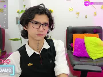 Leoadamss Chaturbate stream image from February 07, 2025