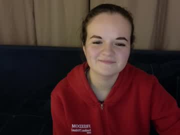 Luisa_Rosee Chaturbate stream image from February 07, 2025