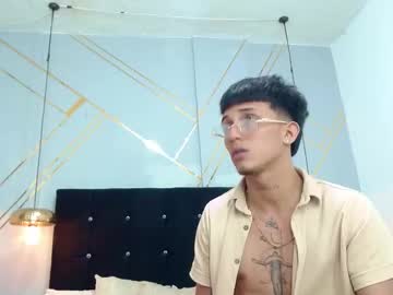 Noah_Meyerr Chaturbate stream image from February 07, 2025