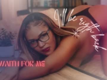 Isla_Scott Chaturbate stream image from February 07, 2025