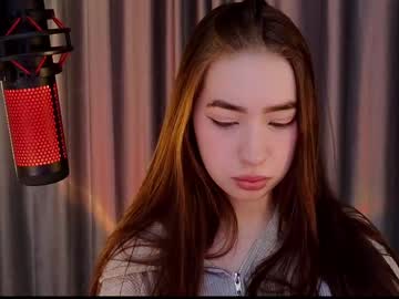 Berry_Muffin Chaturbate stream image from February 07, 2025
