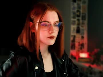 Isabelle_Stern Chaturbate stream image from February 07, 2025