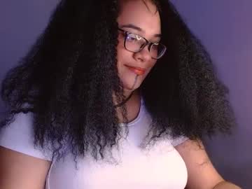 Helena_Grant Chaturbate stream image from February 07, 2025