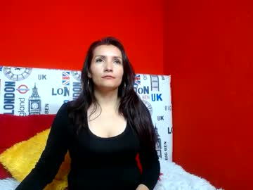 Niky_Milf Chaturbate stream image from February 07, 2025