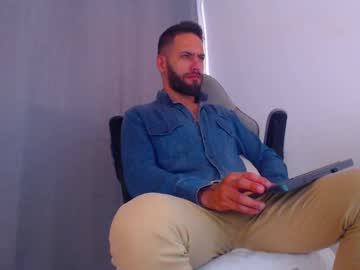 Oliverdrew1 Chaturbate stream image from February 07, 2025
