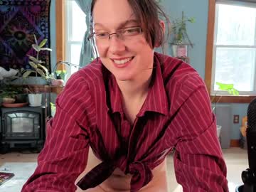 Artiepaints Chaturbate stream image from February 07, 2025