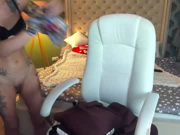 Kiragrayyy Chaturbate stream image from February 07, 2025