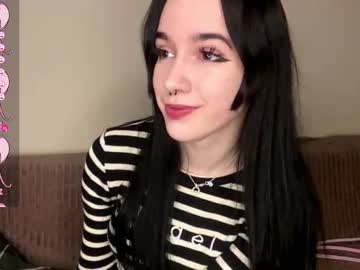 Preciousberry Chaturbate stream image from February 07, 2025