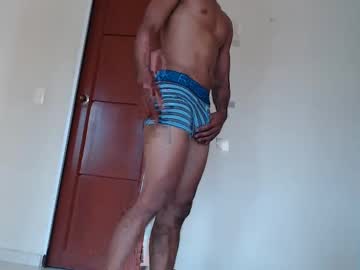 Hasaanii Chaturbate stream image from February 07, 2025