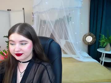 Nicolefoxery Chaturbate stream image from February 07, 2025