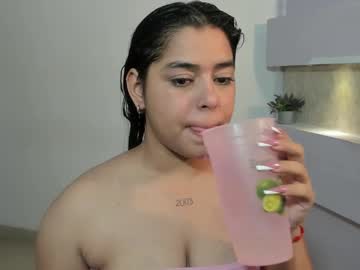 Tracyllane Chaturbate stream image from February 07, 2025